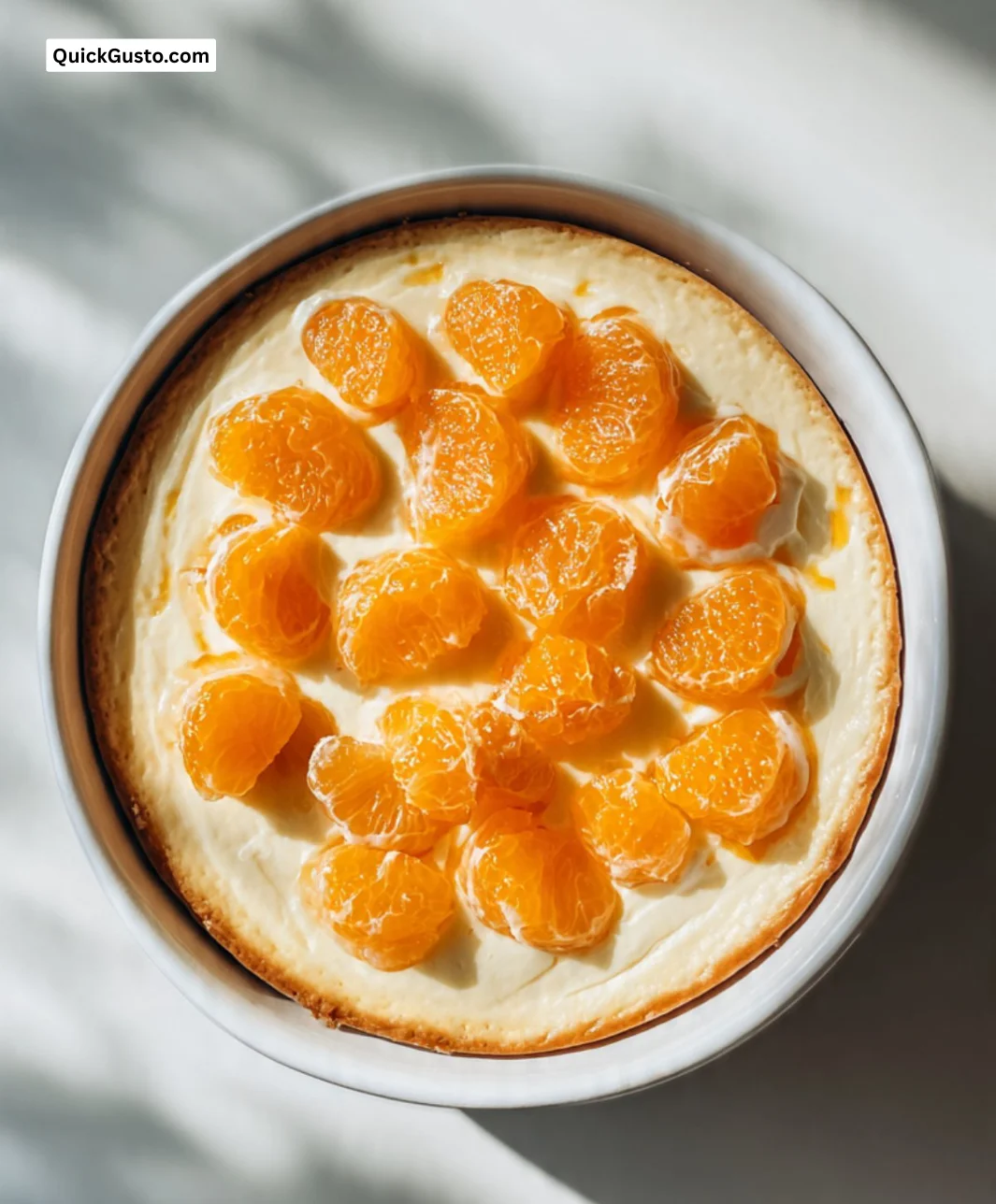 5 Ingredients Mandarin Cheesecake with fresh mandarin slices