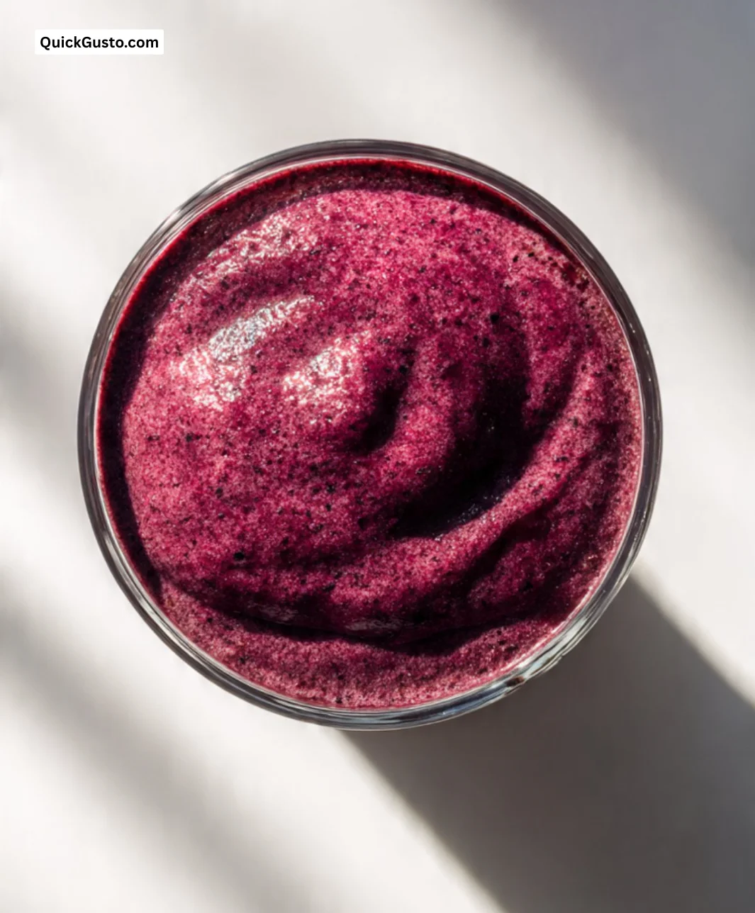 Delicious acai smoothie with fresh fruit and toppings