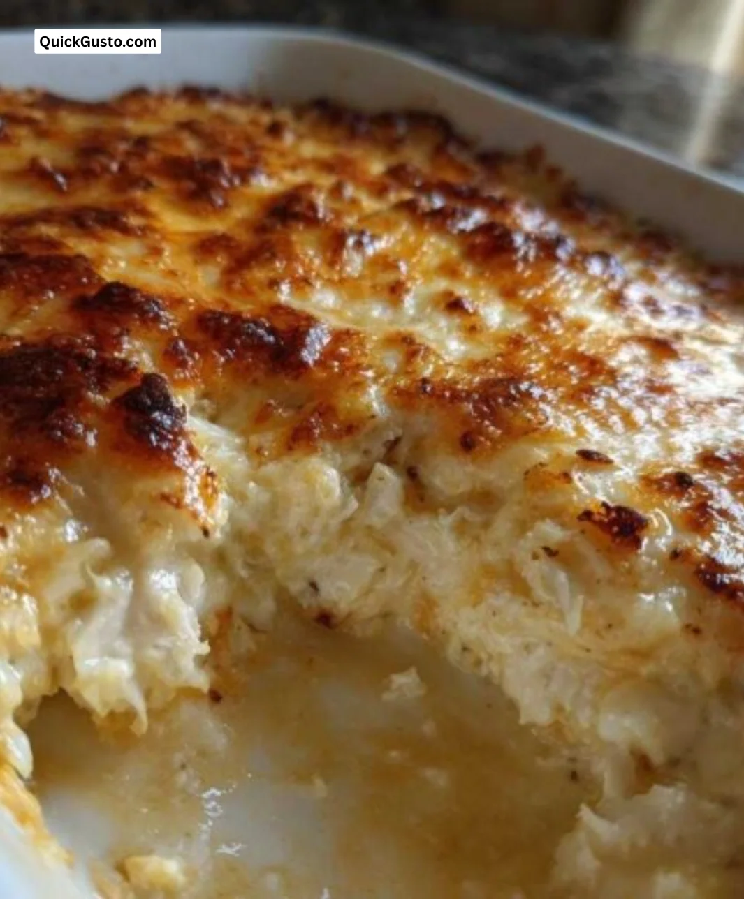 Delicious hot crab dip served in a bowl with crackers