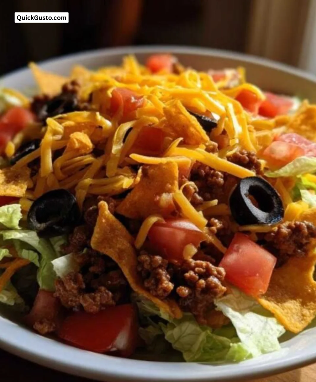 Delicious taco salad ready in 25 minutes, topped with fresh ingredients