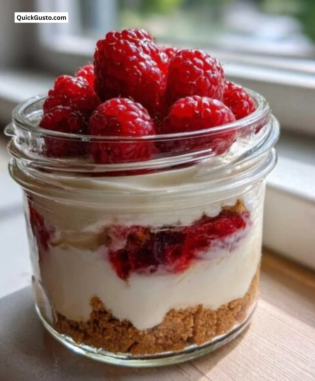 Delicious protein cheesecake jars with 28g protein each for healthy indulgence
