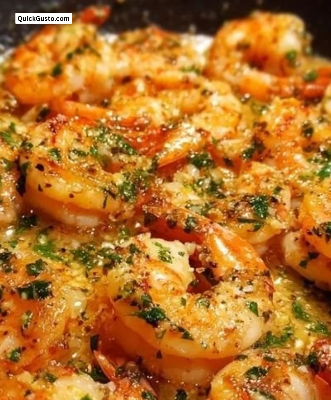 15-Minute garlic butter shrimp skillet served in a cast-iron pan with herbs