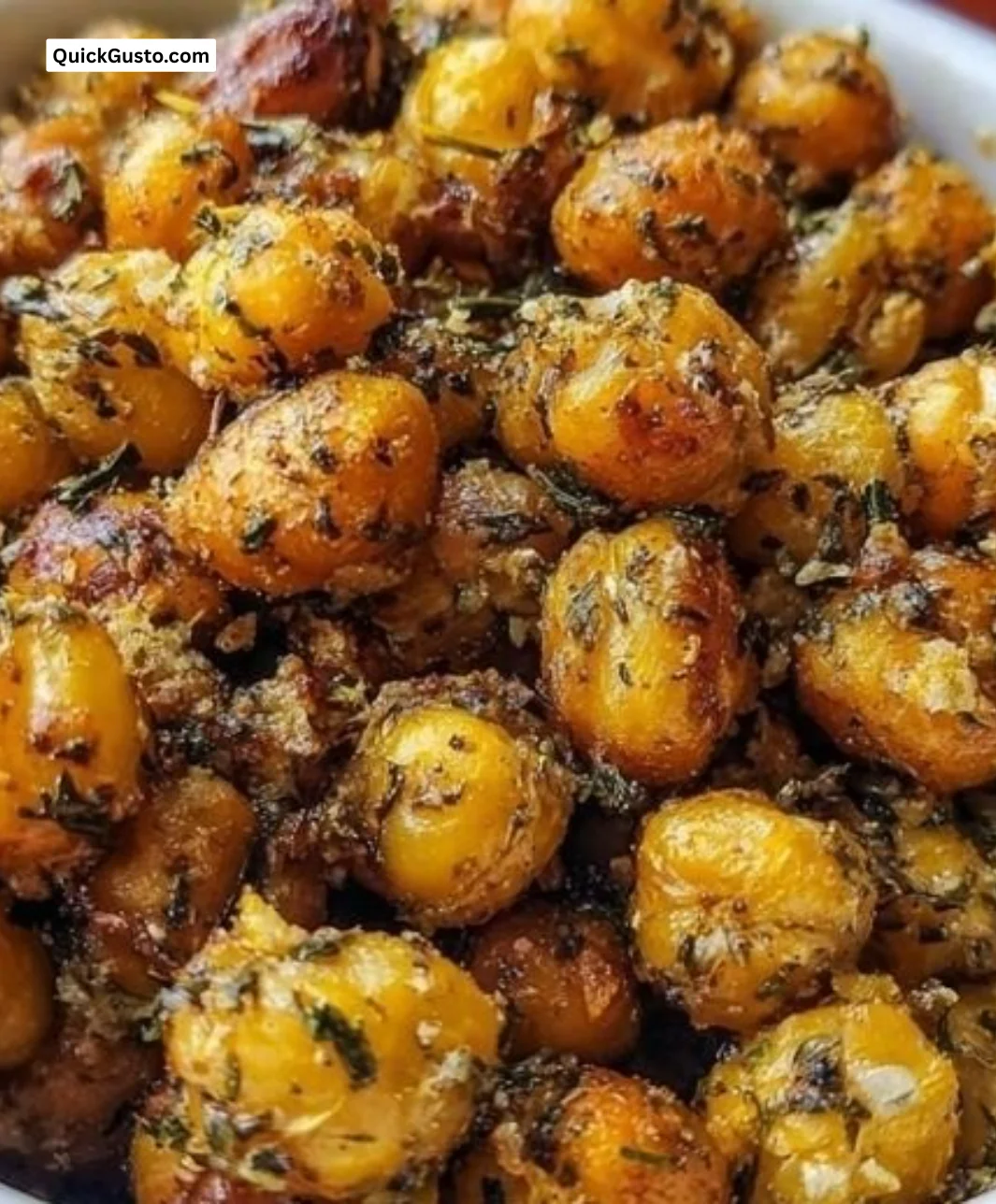 Bowl of crunchy herb roasted chickpeas seasoned with spices