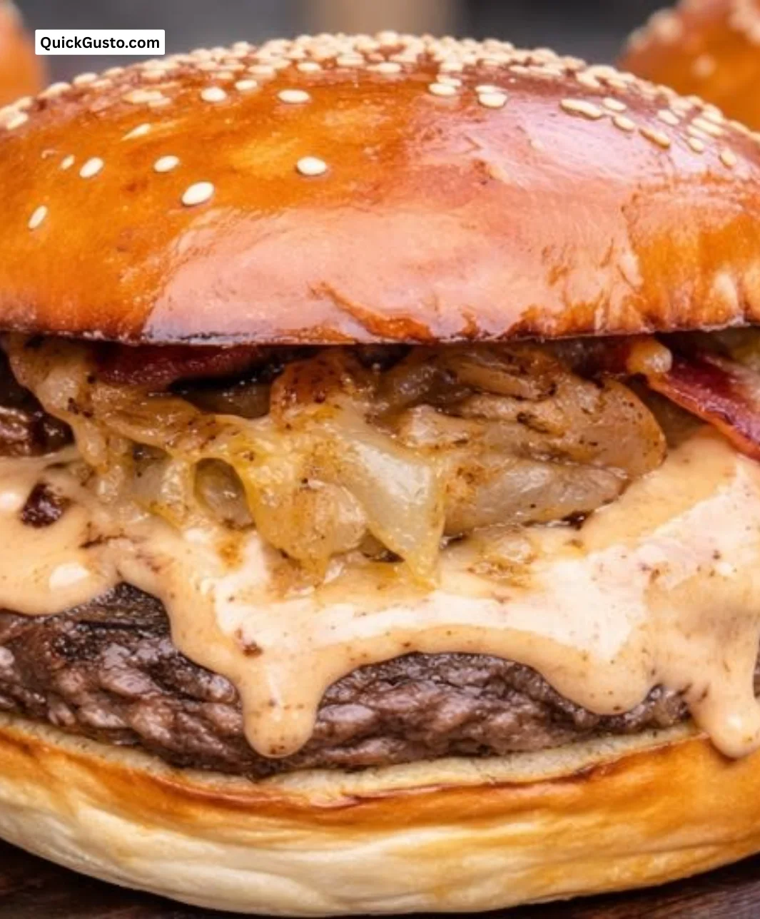 Homemade smash burger sauce ready to elevate your burgers with creamy tang