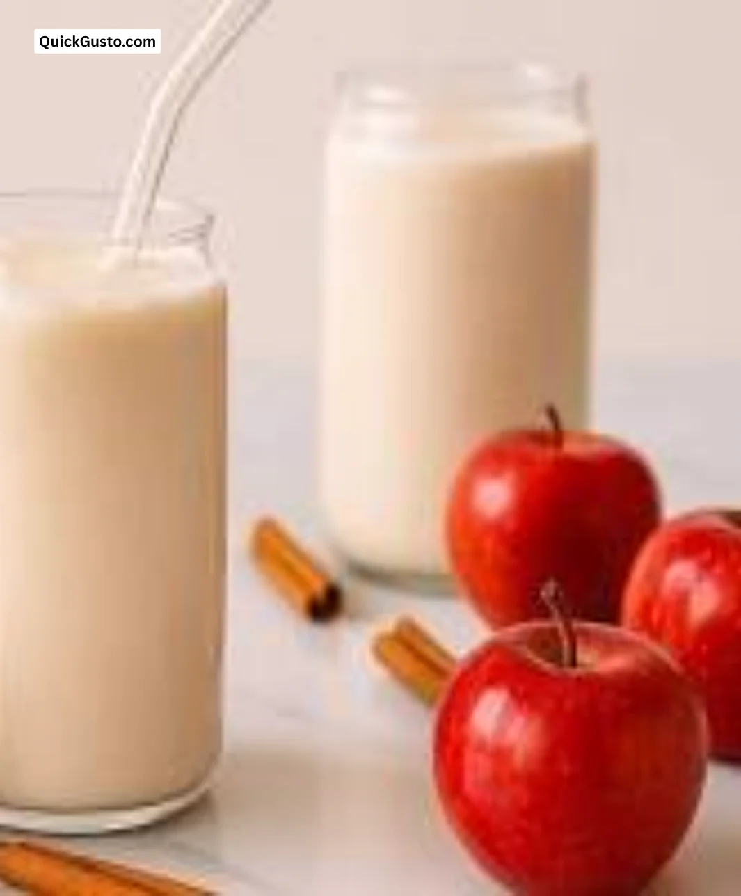 Healthy smoothie recipes for breakfast including apple smoothie variations
