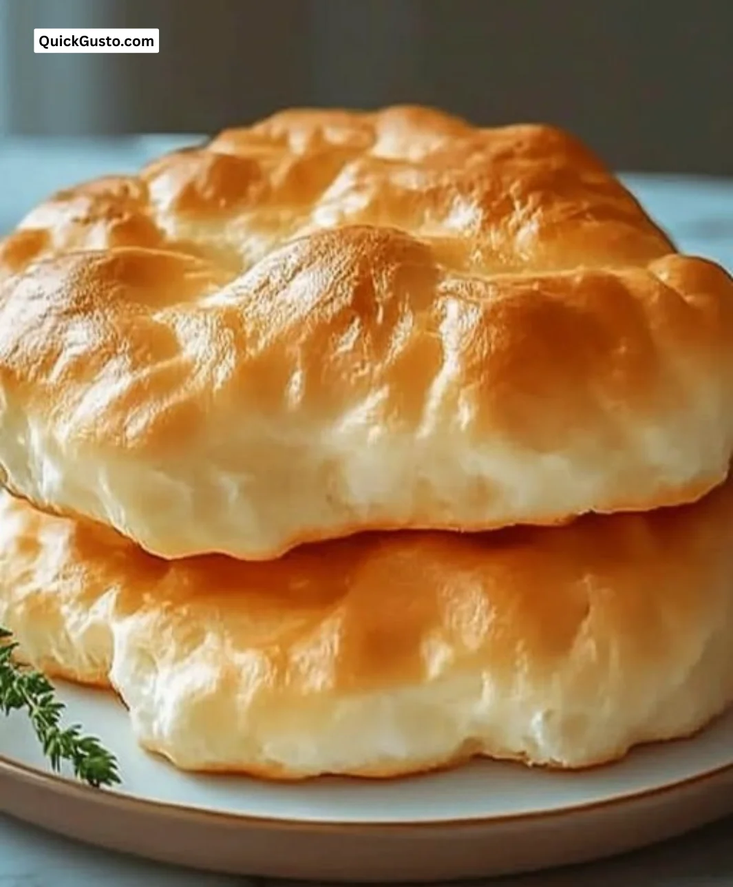 Fluffy cottage cheese cloud bread for low-carb snacking