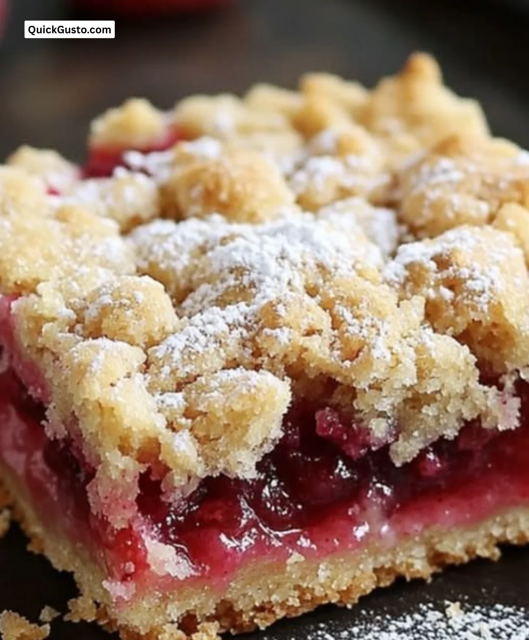 Delicious rhubarb shortbread streusel bars with a crumbly topping