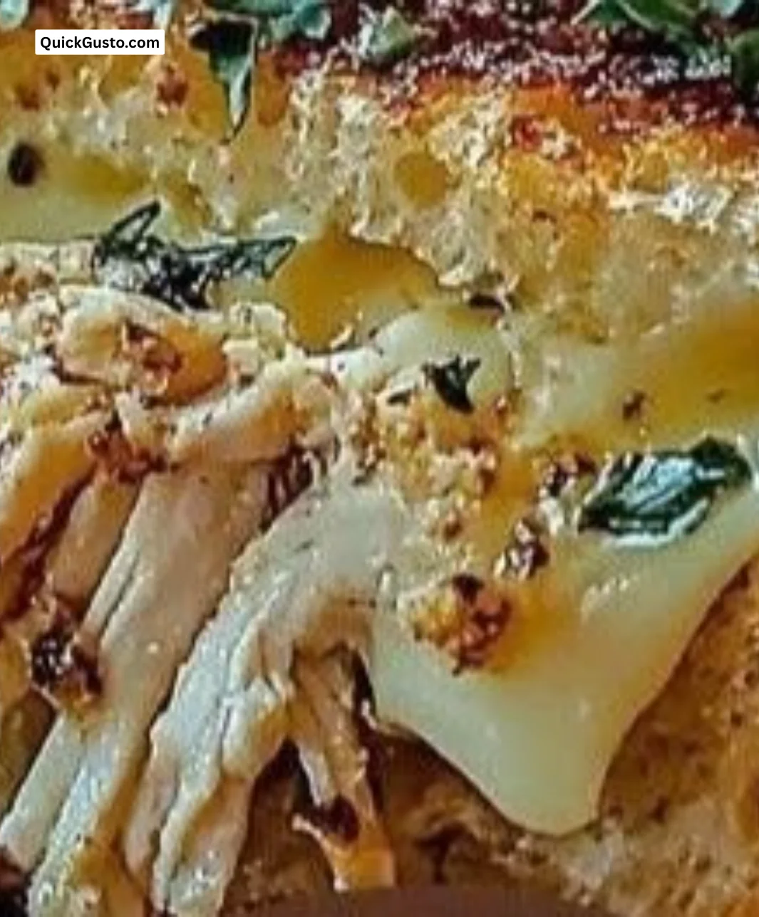 Delicious chicken garlic sandwich with fresh ingredients and savory flavor.